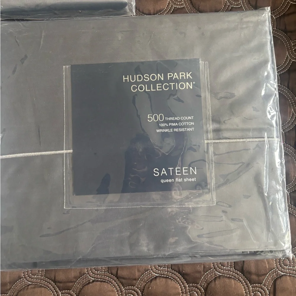 NWT Hudson Park Collection 500 TC Pima Sateen Queen Bedding charcoal